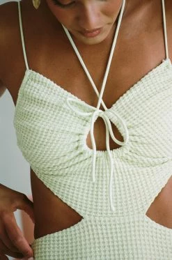 SAMPLE-Fernanda Midi Dress 10 SAMPLE-Fernanda Midi Dress -Sabo Shop 0a82f1f1 05e0 40c2 8ec9 76793f35228e 002e9ae0 e23b 4249 b692 798edcc5ea14