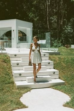 Izabella Dress - White -Sabo Shop 1a3014ba b2d0 4bee a85e 20b6516c8550