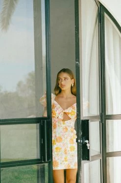 SAMPLE-Enga Dress - Sunny Floral -Sabo Shop 1cb30791 0ad3 4bdb 93dc 3f9e8bd8762c d15e3dec 1cc9 41bc 9220 a5520774ef15