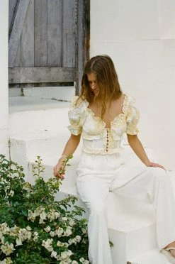 SAMPLE-Amarelo Shirred Top 12 SAMPLE-Amarelo Shirred Top -Sabo Shop 220fdcb8 6059 43ac 8c2f 476d1008bc28 baf527d8 4529 40d1 9b1c cd555359d50d