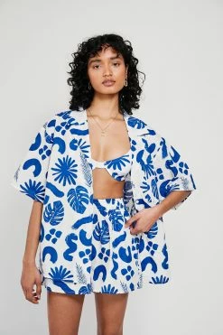 Thessy Shorts - Blue Leaf 18 Thessy Shorts - Blue Leaf -Sabo Shop 2693f58f 2ecd 4842 968e cb9c8879eeb0