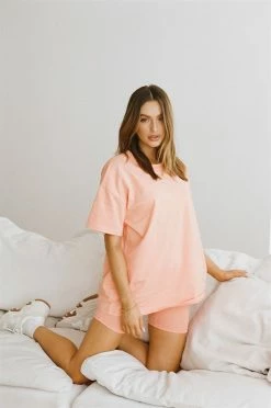 Apricot Tee 21 Apricot Tee -Sabo Shop 420cf870 462d 4dea a6b7 4082c758c3e0