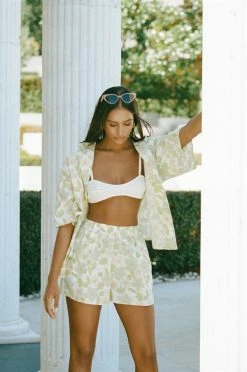 SAMPLE-Thessy Shorts - Floral -Sabo Shop 4b22050f 3603 4401 99e8 737f99db22e7