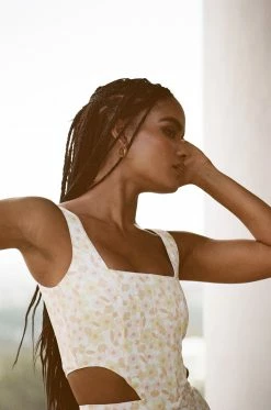 Keara Corset Top 16 Keara Corset Top -Sabo Shop 5dd3538e b675 4489 b8ae 748ba3b399fc