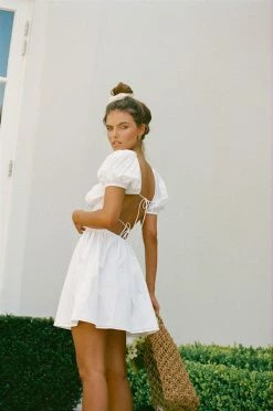 SAMPLE-Yasmin Dress - White -Sabo Shop 673e2416 c2f7 4a03 acc0 53a0b6e5e7c4