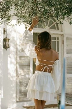 Backless Zoe Top - White 11 Backless Zoe Top - White -Sabo Shop 68b0485f 9762 4731 b8c8 92fd5120fa2f