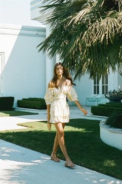 Moko Off Shoulder Dress 26 Moko Off Shoulder Dress -Sabo Shop 6d584f51 46f5 413b a92c dcef5473d25a