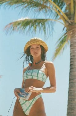 Verde Cheeky Bottom -Sabo Shop 6f8f13fc b113 48f0 a014 b98e00a7161d