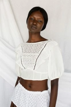 SAMPLE-Kora Frill Top -Sabo Shop 7014a2ba 6002 4c4b 822d fa4f153ecd0f 37db338d c989 4707 beea df55fc555177