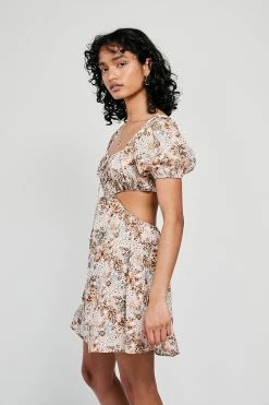 Danita Dress 19 Danita Dress -Sabo Shop 7663d947 8a79 4249 a815 cf54514036c4