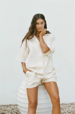 Thessy Top -Sabo Shop 77e03ab1 7fa2 49eb bdb3 a1d2d789c2fe