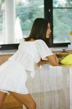 Romina Shorts 11 Romina Shorts -Sabo Shop 7f4e3dff 9d8a 449a b2b1 ebe4fa298360