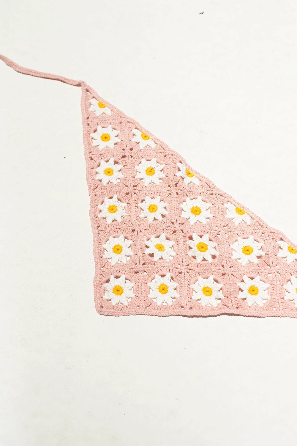 Lelo Crochet Scarf - Pink 3 Lelo Crochet Scarf - Pink