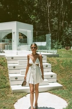 Izabella Dress - White -Sabo Shop 8830313d 87d3 455c 92a1 4996b25599ce