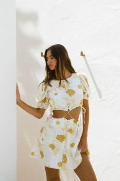 Reina Cutout Dress -Sabo Shop 887237d1 65c3 4a60 804b 43f17494606b