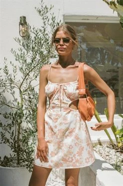 SAMPLE-Maarten Dress 9 SAMPLE-Maarten Dress -Sabo Shop 94c8c523 4a27 40e5 b22c d7c288739eca