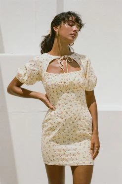 SAMPLE-Tialeigh Dress -Sabo Shop 99a89e88 b237 44c4 829b bc7d60c3048b 6de3ee17 c12d 474f b05e e07503ed219a