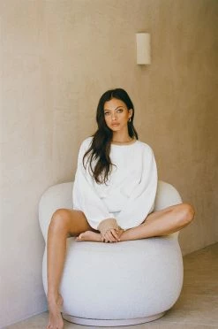 SAMPLE-Taleigh Knit Top 9 SAMPLE-Taleigh Knit Top -Sabo Shop 9b997d9e 0bc1 4c97 af8d 3490ed2f792d ec766dfd 0dad 4911 aac3 6fa59ce01bde