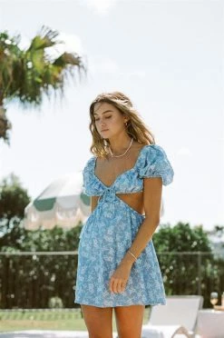 Backless Natalina Dress -Sabo Shop 9eb8ebfe 0558 41d3 b058 12244d9c4340