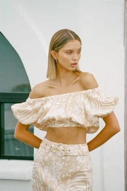 SAMPLE-Sakura Linen Top -Sabo Shop a9409387 f7df 428f b9ed ccccd4fb0689