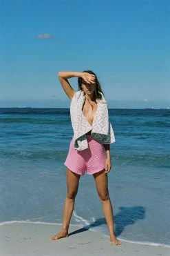 Chunky Panama Shorts - Pink -Sabo Shop b103e52e e325 49b4 b449 9f4b14b7afe7