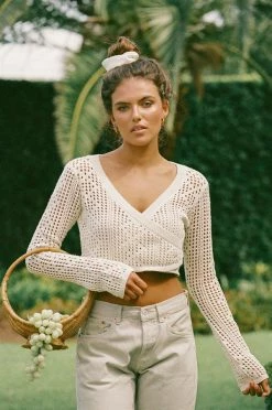 SAMPLE-Jaya Crochet Top -Sabo Shop b33775a2 2b8c 409d b8e9 7fc7f0983160 3014816c 5890 4f8d b82a 2a989298022d