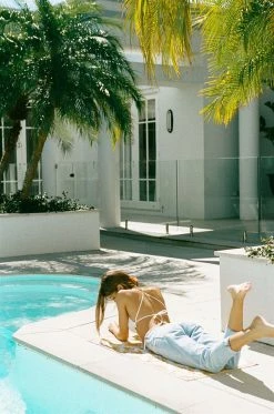 Kleo Top - Embroidered -Sabo Shop b37400c0 2c5d 4511 a9ce 47bcbaa4043e