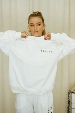 May Sweater 8 May Sweater -Sabo Shop b5652bfb c7e3 48c7 9107 3feefe5140a6