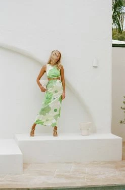 SAMPLE-Melita Cutout Dress -Sabo Shop b85d689e 6384 4119 af8f a1447042594a b723e6b6 e799 4bbb 9ebb 8c4645a12c52