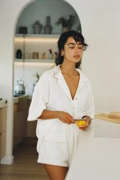 Kase Shorts - White Knit -Sabo Shop bottoms kase shorts white knit 3