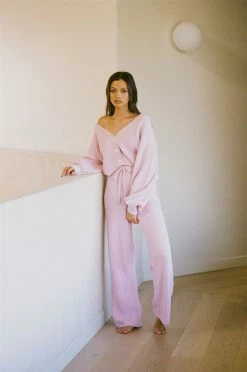 Zenith Pants - Pink -Sabo Shop c0128b86 95e0 4e6f 84a0 563e651764a9