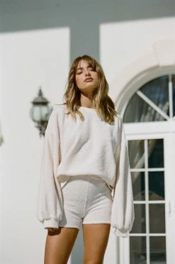 Tiya Top 12 Tiya Top -Sabo Shop c09f0db2 af6c 4369 a15d 4ebee598ffbe