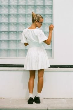 SAMPLE-Santana Dress - White -Sabo Shop c0f6608f 33fb 4fc9 be2f 106b4c2d0a65 0b195933 d69d 43f6 b809 1bb378363c9b