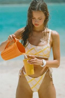 Amarilla Scoop Top -Sabo Shop c69b32f2 69b3 4d5a a79e e19fe3ffd078