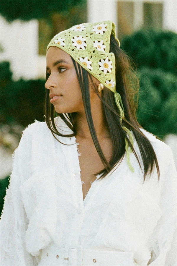 Lelo Crochet Scarf - Green 4 Lelo Crochet Scarf - Green - Image 2