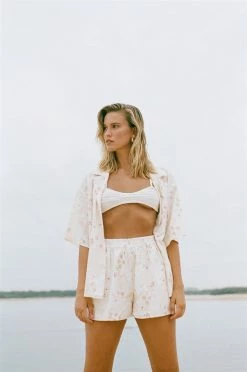 SAMPLE-Jayma Linen Shorts -Sabo Shop c87aa9bc dcd7 4881 b357 f646c513436d e7f30349 f066 4c1f b8d7 d30d54c6cd16