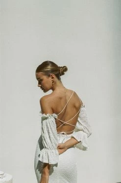 Aluer Backless Dress 15 Aluer Backless Dress -Sabo Shop cbb0a747 9c86 4f16 9877 123447b21de9