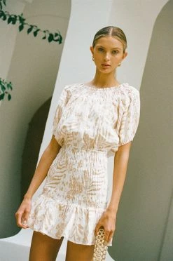 SAMPLE-Camari Linen Dress 13 SAMPLE-Camari Linen Dress -Sabo Shop cd6b8fd4 630d 43fc beed d43871de0fe1 de1833ef dfc9 4b17 9a95 4eacb80ac19b