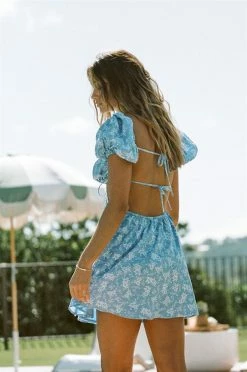 Backless Natalina Dress -Sabo Shop ce64b2e1 4a4e 4ada b49f ddea9b6d643c