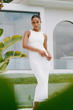 Backless Bruna Dress -Sabo Shop d50ca99e 25db 4442 8e7c 7018f2fac2bf