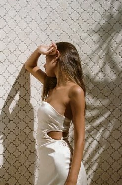 Caleigh Midi Dress 20 Caleigh Midi Dress -Sabo Shop d75c228f 8522 471a a770 e05dfad257c8