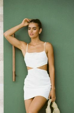 August Dress -Sabo Shop d9c3b764 13ea 4d41 922f 2accccb226ca