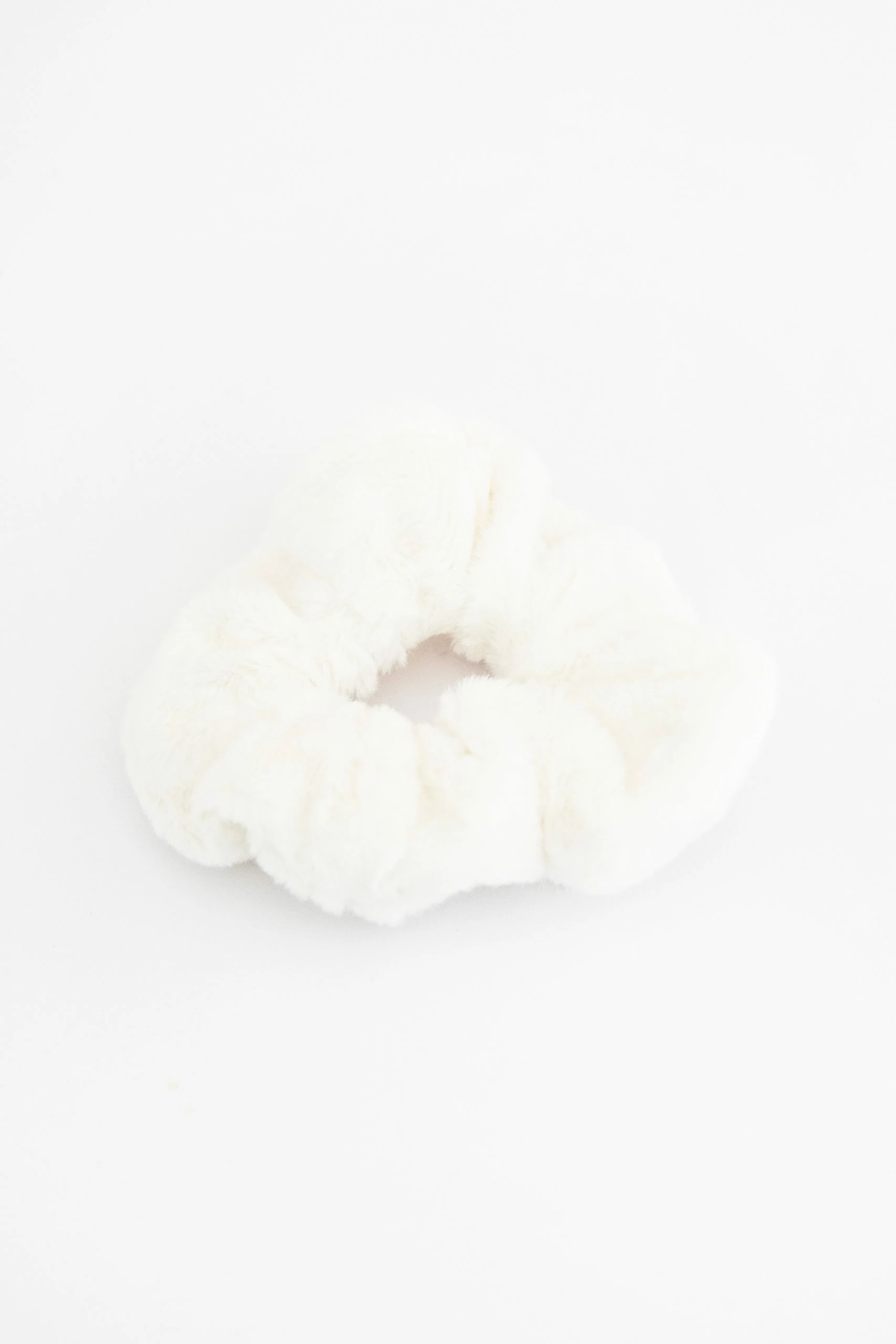 Soft Scrunchie - Cream 5 Soft Scrunchie - Cream - Image 3