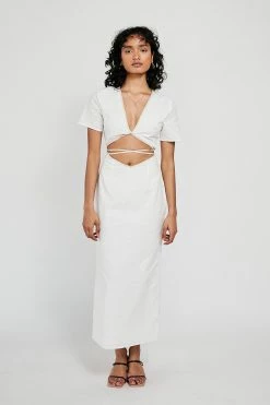SAMPLE-Tika Cutout Dress -Sabo Shop db0b7c27 3ca5 413a abb3 116b2e9ee3b0 06d214ae ca32 418f a778 2bc911d6b83a