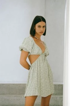 Eilish Dress - Moss 8 Eilish Dress - Moss -Sabo Shop db95b3c8 3ea7 4452 9e1d 12be58f92191