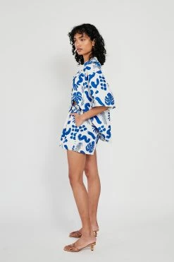 Thessy Top - Blue Leaf 21 Thessy Top - Blue Leaf -Sabo Shop dba8403c 07f8 4c3c 82a6 0dd6e419e4ca