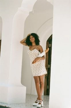 Kahlua Dress - Dusty Floral -Sabo Shop e765eecb 51e7 4c47 b65e 03d3e32bc252