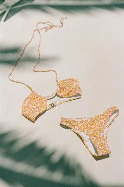 Lupita Halter Top -Sabo Shop ec305e7c 08a1 49f2 a03c 4b510d69dabc