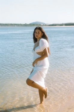 Neena Cutout Dress -Sabo Shop ee99342d b275 43a5 acc3 38db7db37ae7