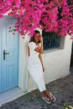 Backless Samah Dress 13 Backless Samah Dress -Sabo Shop f041f563 7a3b 43d7 a553 c419d339df00